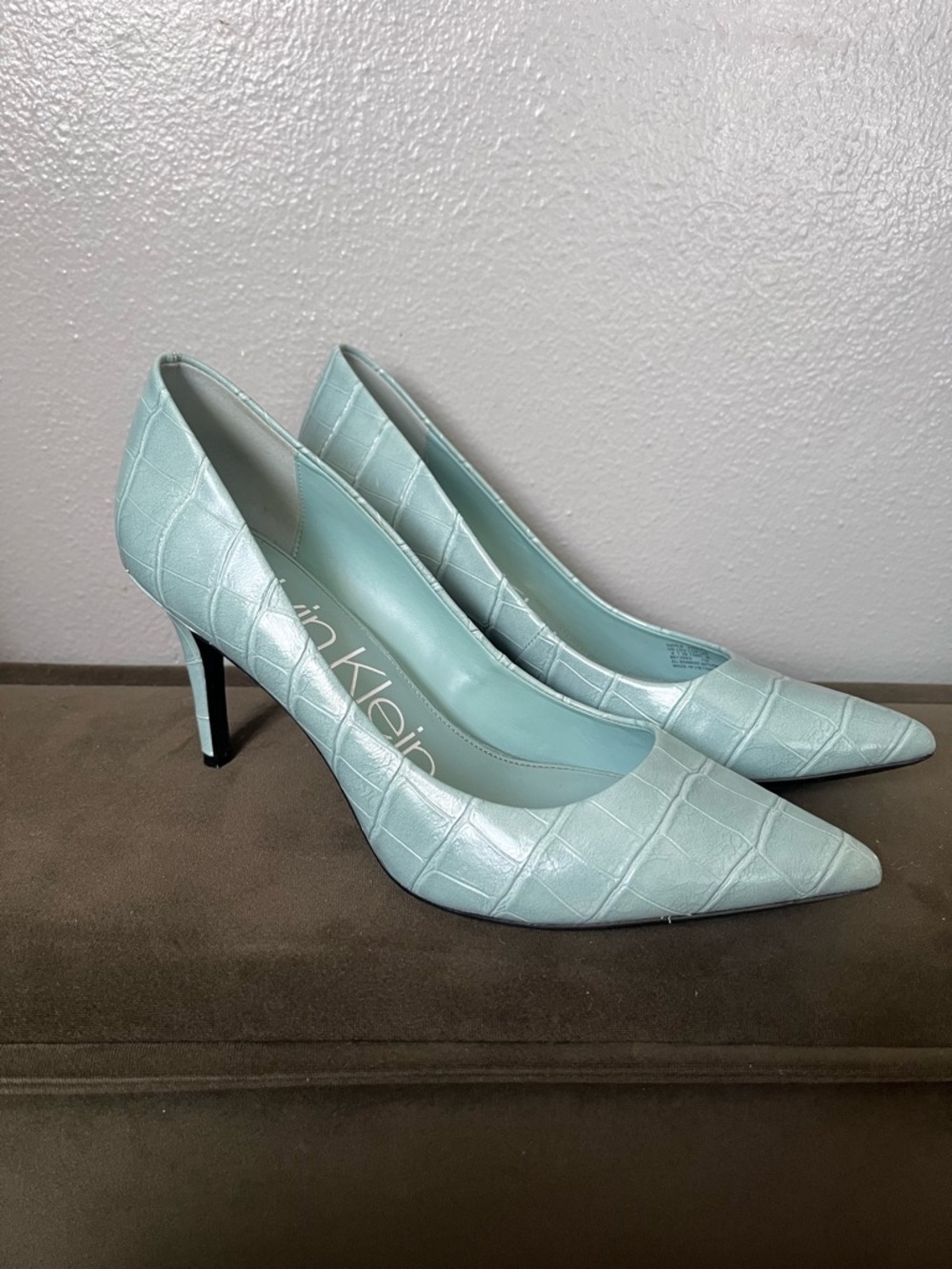 Calvin Klein Mint Croc-Embossed Pointed Toe Pumps